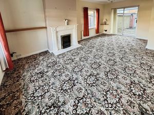 Lounge- click for photo gallery